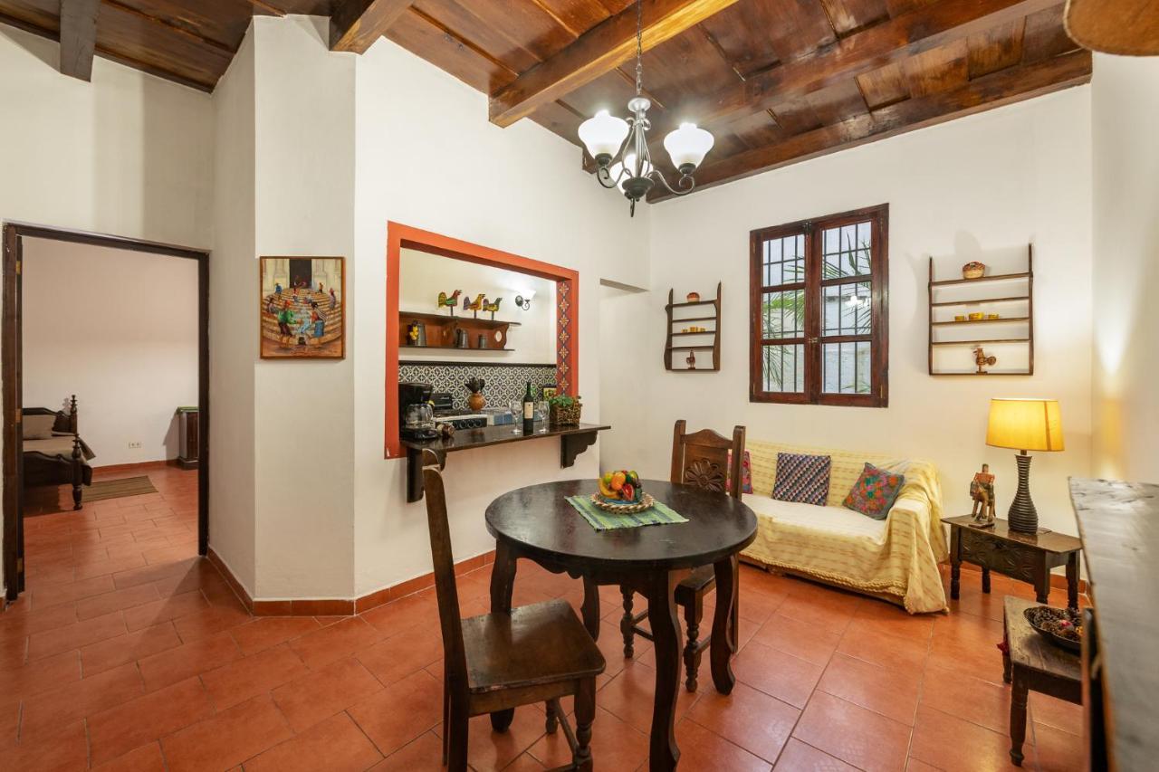 Casita Tumbergia Appartement Antigua Buitenkant foto